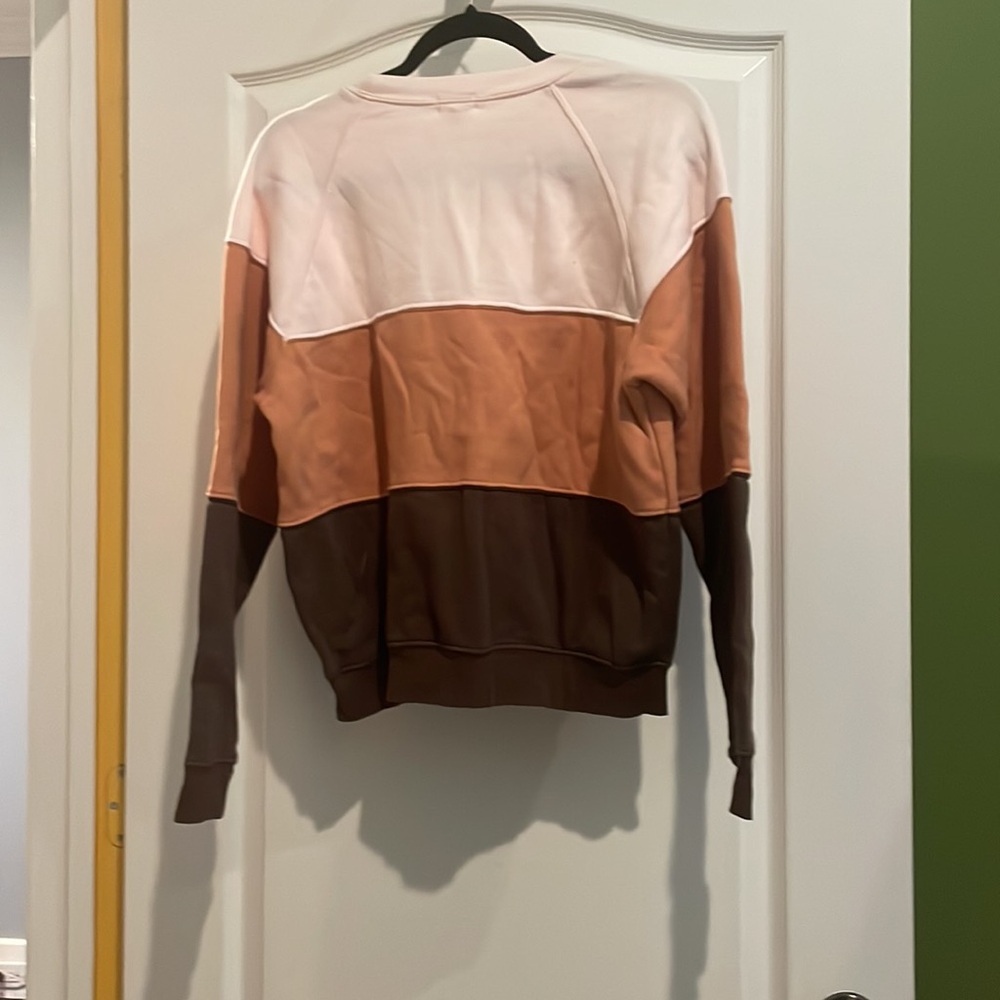 DONNI Sweatshirt size s NWT pit to pit 21🤎 - Picture 2 of 4